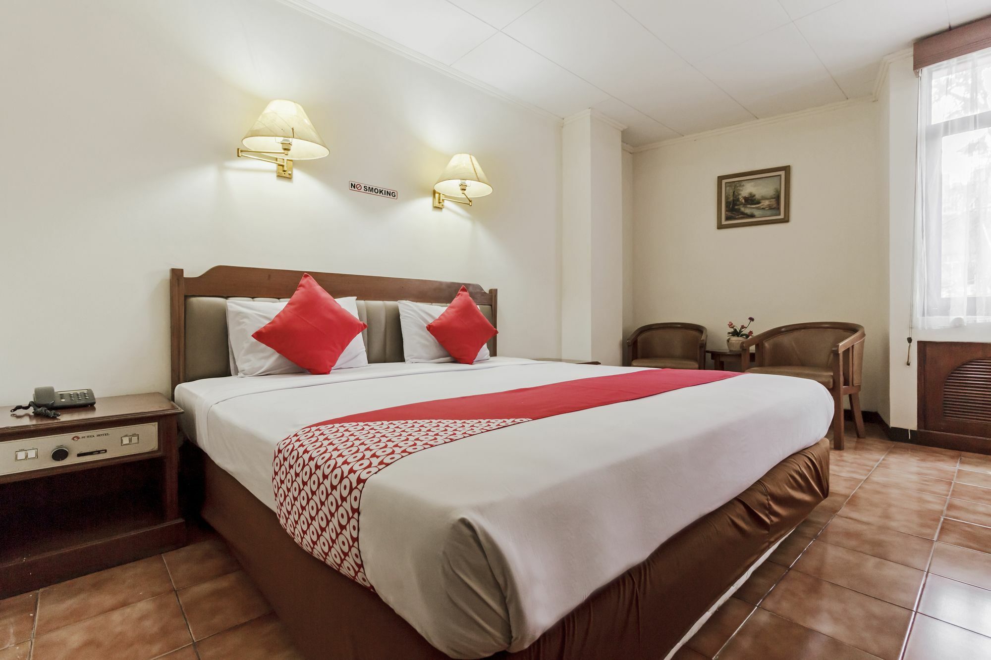 Oyo 108 Hotel Surya Джакарта Екстериор снимка